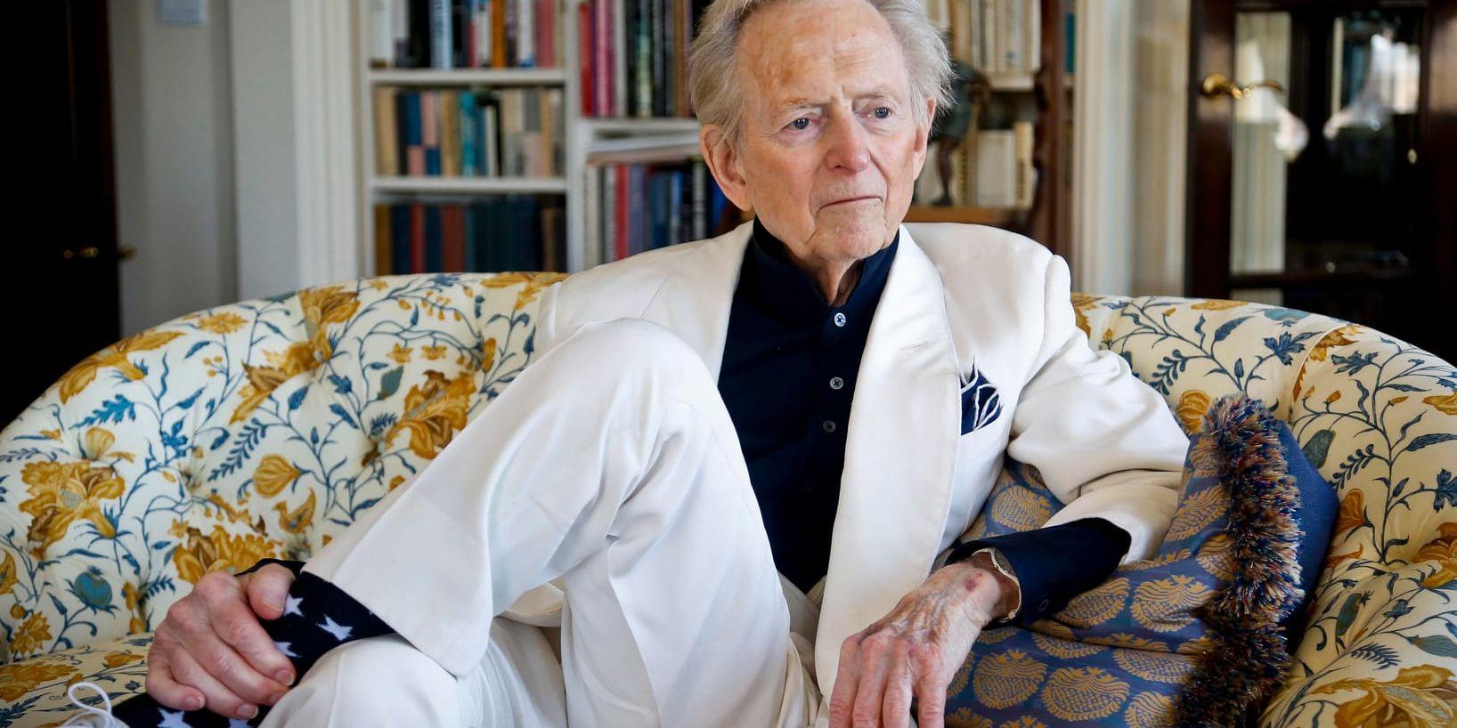 Författaren Tom Wolfe har avlidit. Arkivbild.