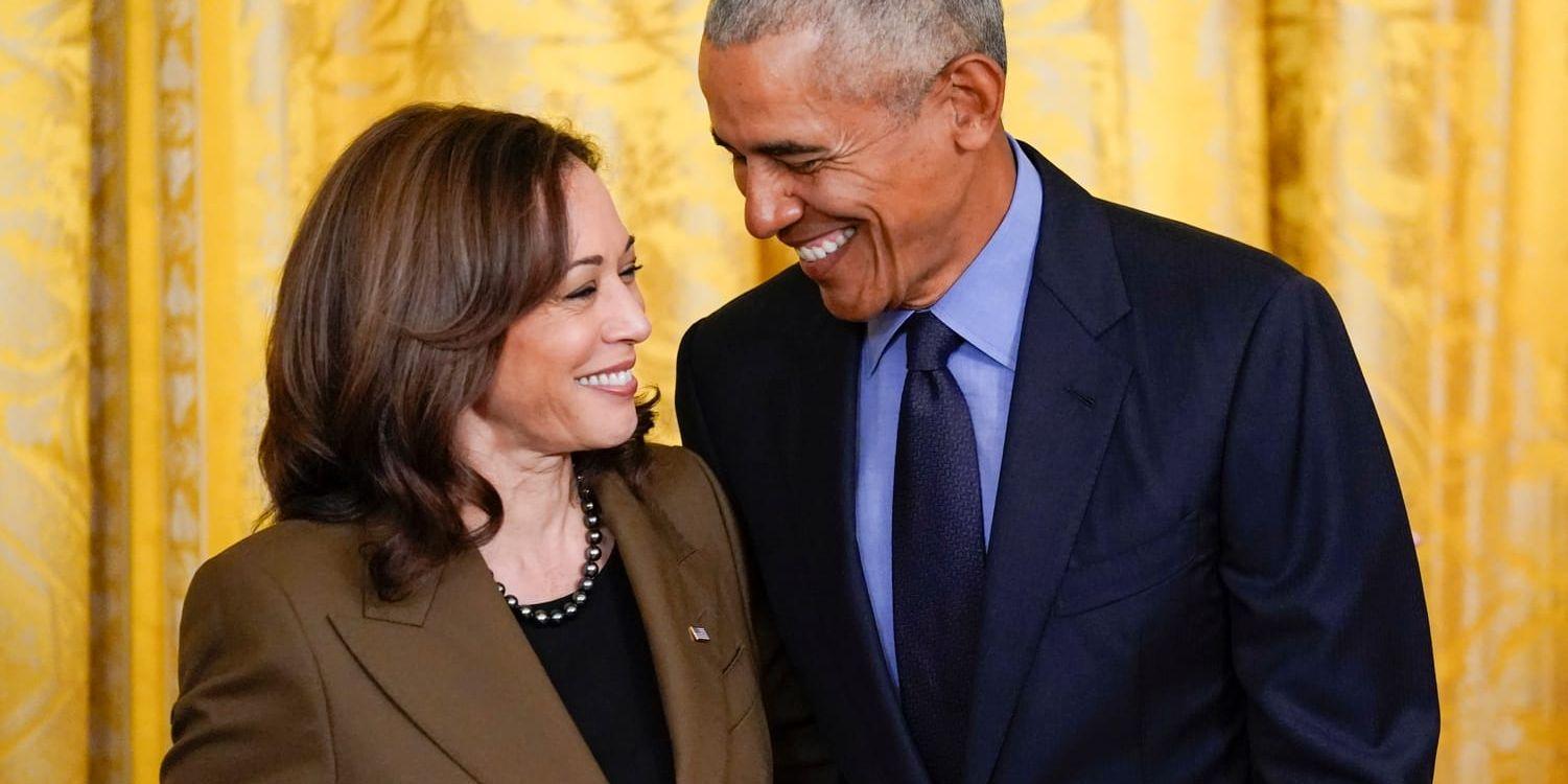 USA:s vicepresident Kamala Harris och landets tidigare president Barack Obama. Arkivbild.